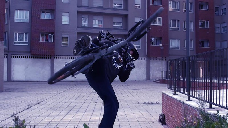 TANAIS MENÉNDEZ | DA2 SHOP PROMO